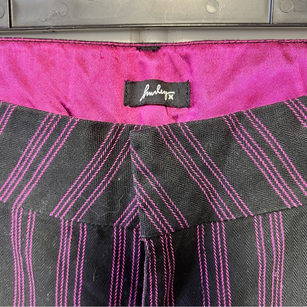 Hurley Black and Pink Low Rise Capri pants Y2k size 5 - Picture 3 of 8
